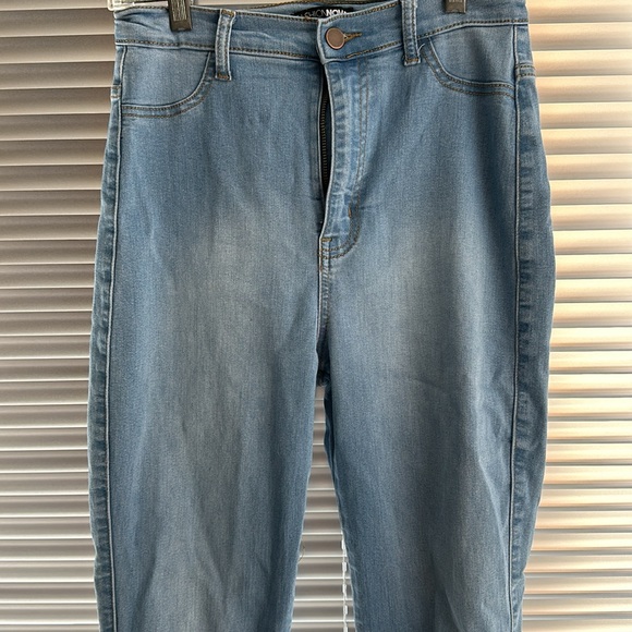 Blue jeans - Picture 2 of 4